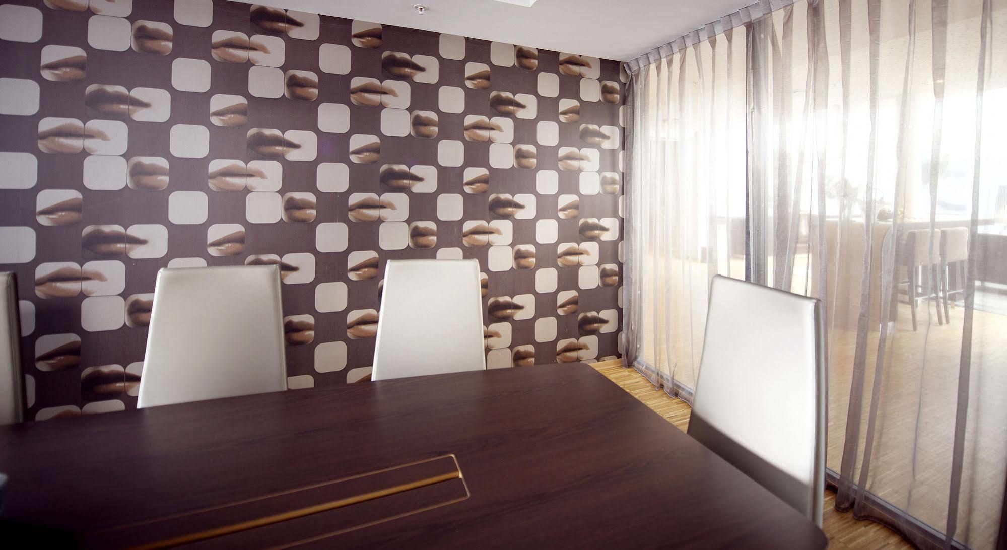 דראמן Home Hotel Tollboden מראה חיצוני תמונה